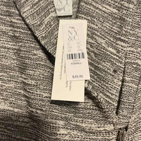 NWT New York & Company asymmetrical zipper sleeveless sweater vest size XS - Picture 3 of 9